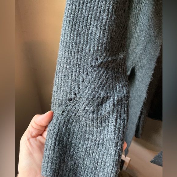 American Eagle Cardigan. Dark gray. Oversized. Size XS/S. - Picture 5 of 9